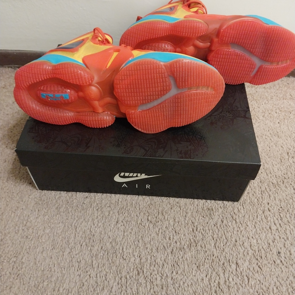 Mens shoes